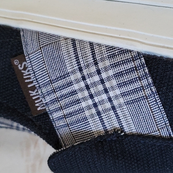 Muk Luks Kyle navy blue slip on sneakers with plaid accents NWOT - Picture 4 of 12